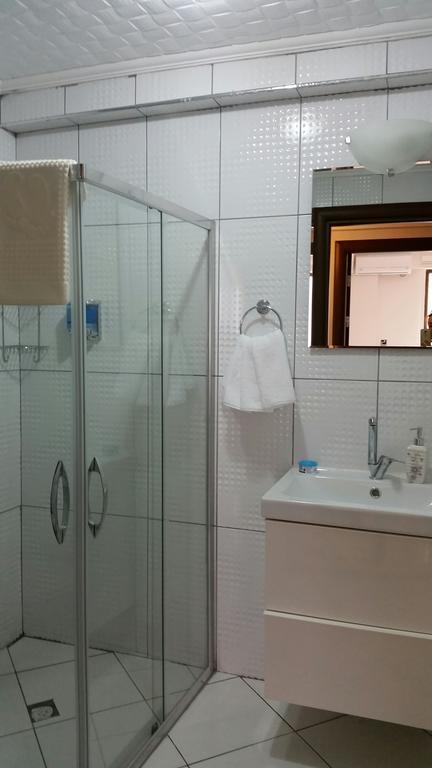Karims Apartments 부루사 객실 사진